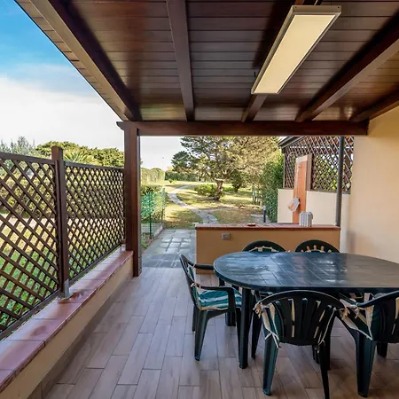 Holiday home Sulla La Pelosa