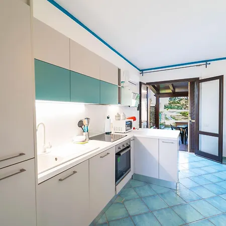 Sulla La Pelosa Holiday home *